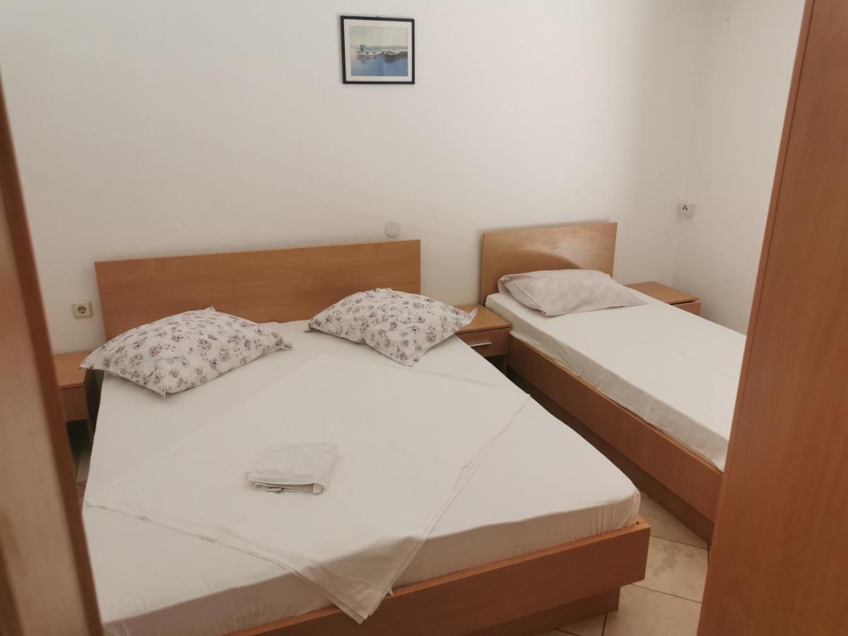 Branko Apartment Baska Voda Luaran gambar